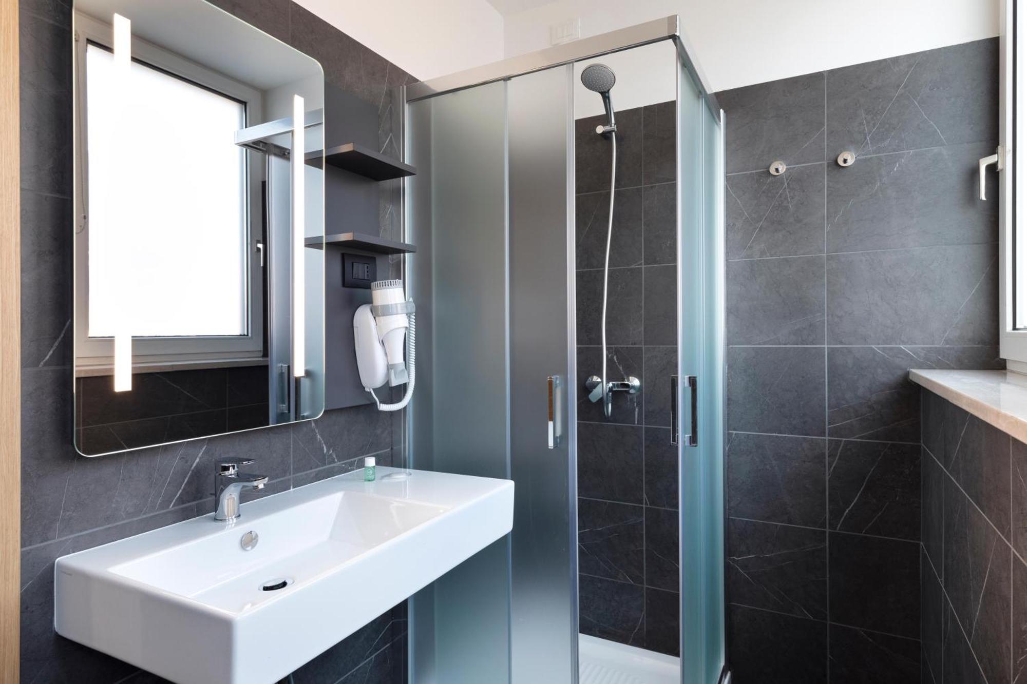 B&B Hotel Bolzano Esterno foto